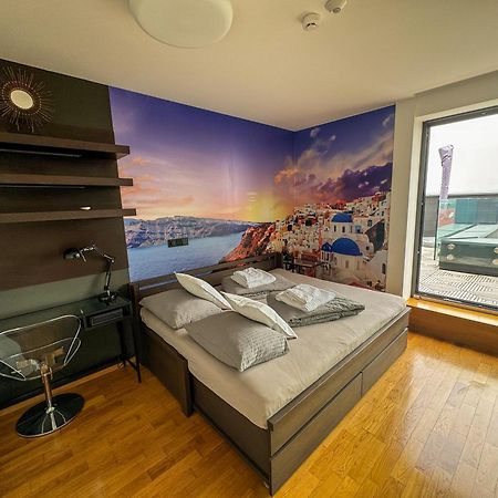 Apartman Se Saunou A Terasou S Vyhledem Na Брно Екстер'єр фото