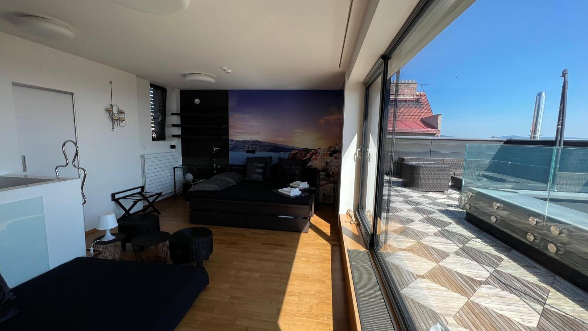Apartman Se Saunou A Terasou S Vyhledem Na Брно Екстер'єр фото