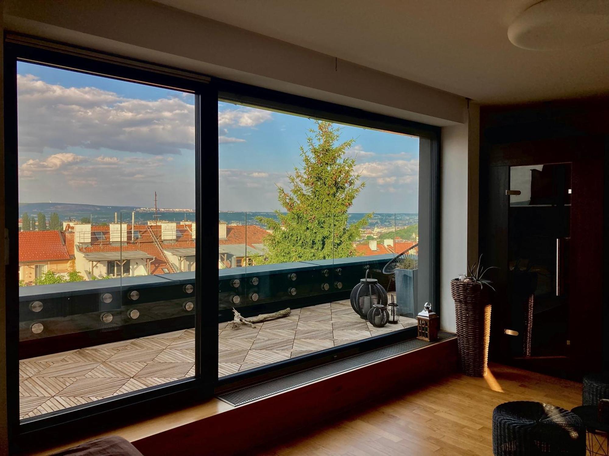 Apartman Se Saunou A Terasou S Vyhledem Na Брно Екстер'єр фото