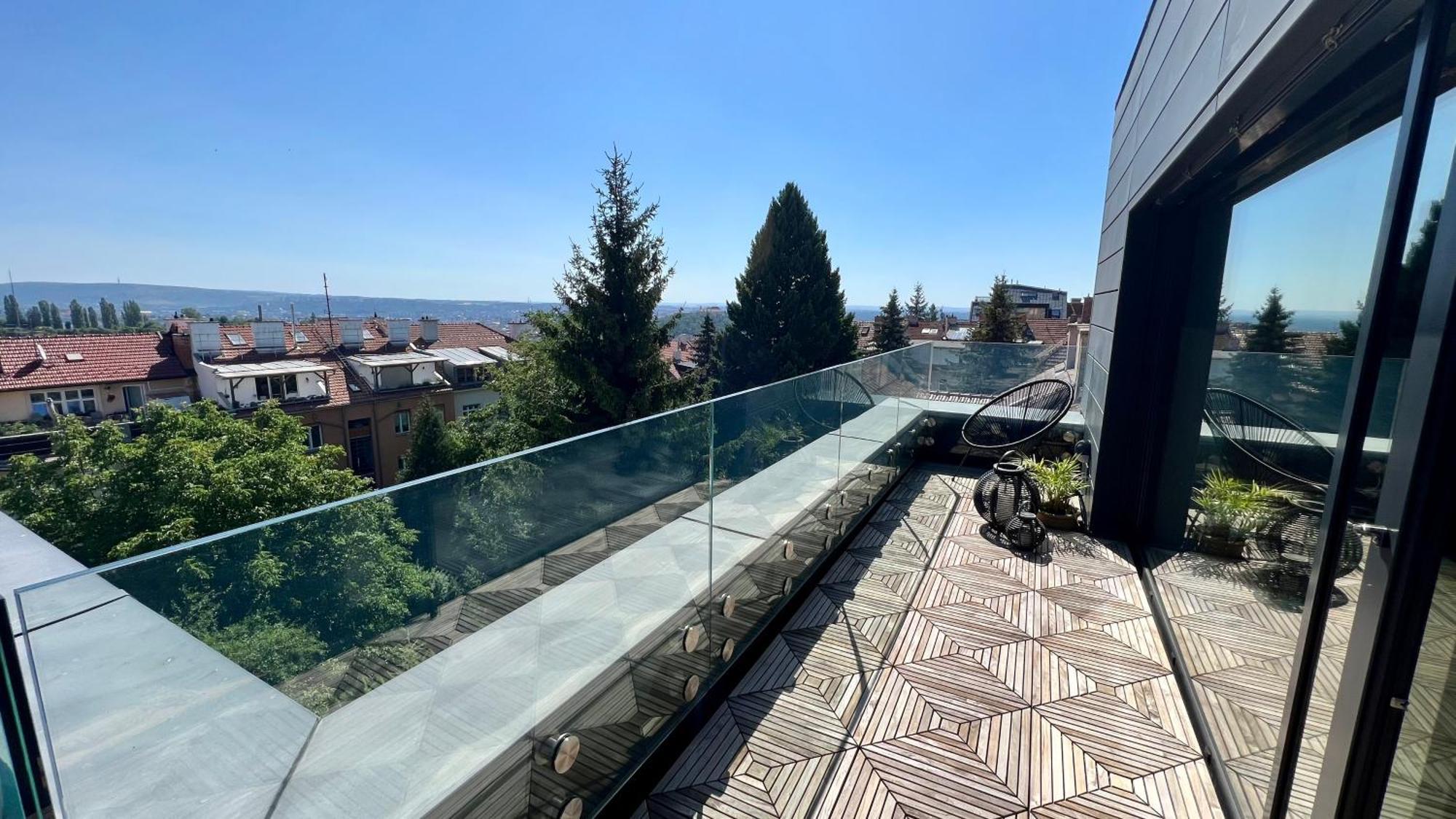 Apartman Se Saunou A Terasou S Vyhledem Na Брно Екстер'єр фото