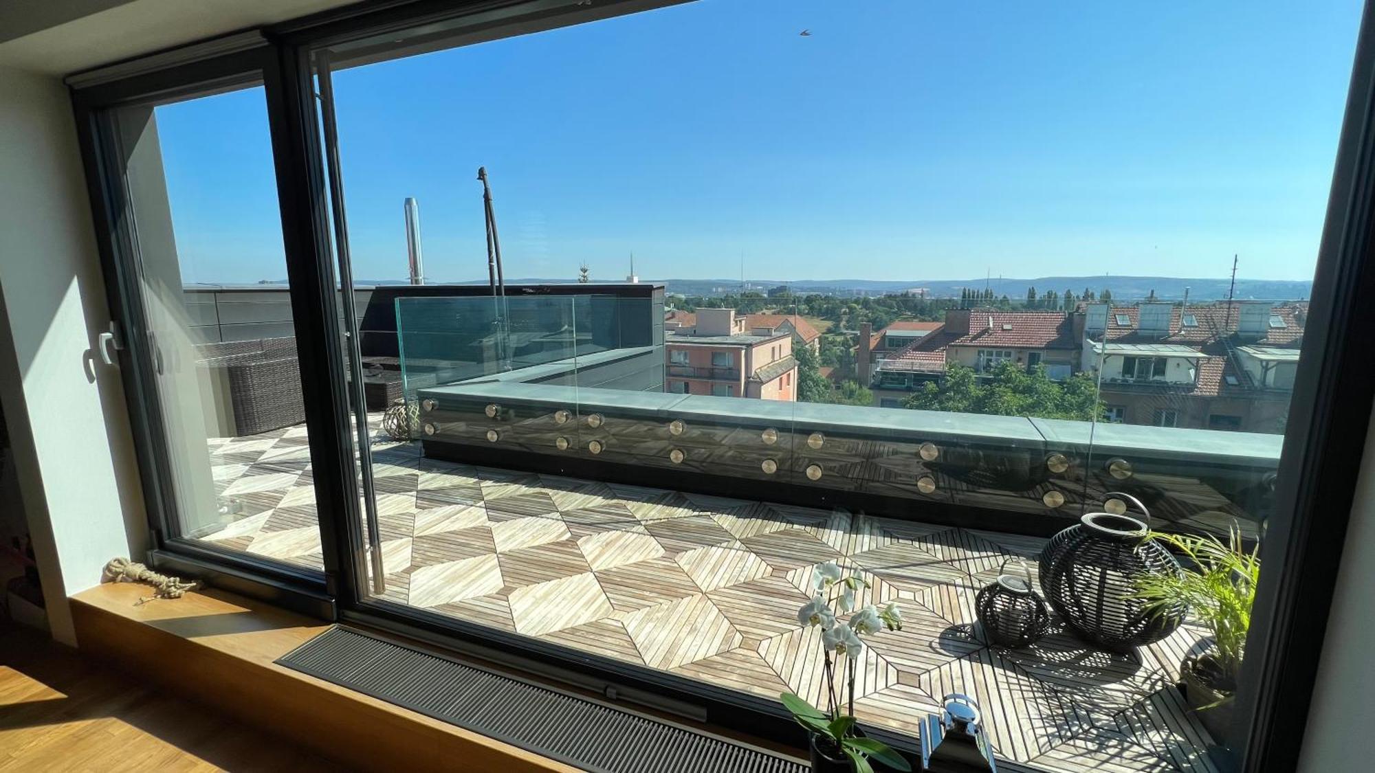 Apartman Se Saunou A Terasou S Vyhledem Na Брно Екстер'єр фото